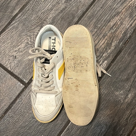 WOMEN'S COURT - Picture 9 of 9